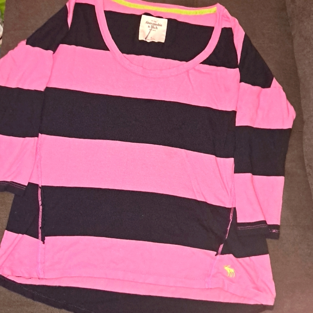 Abercrombie & Fitch mid sleeve tee